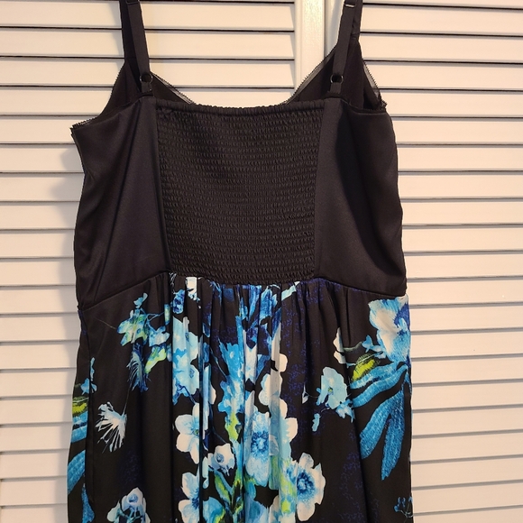 WHBM Floral Dress - Picture 6 of 8